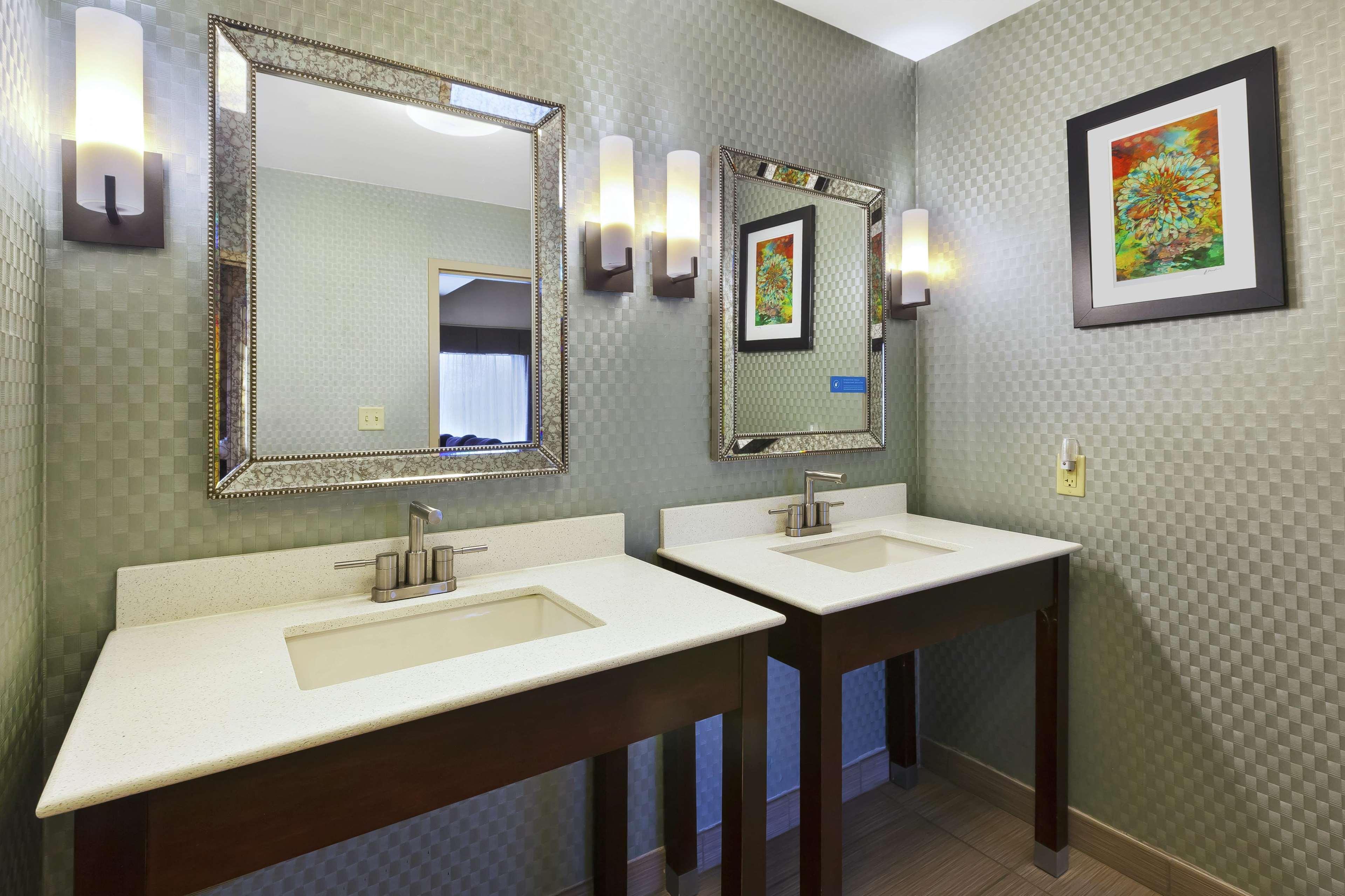 Hampton Inn Clinton Εξωτερικό φωτογραφία